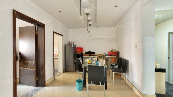 杨庄街38号院二手房实景图