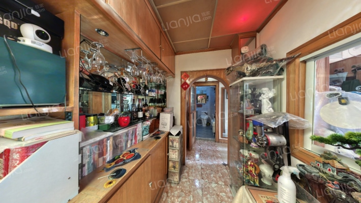 青年湖东里二手房实景图