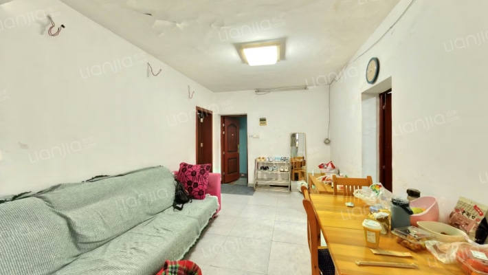 新民小区二手房实景图