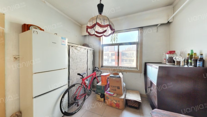 华山路二手房实景图