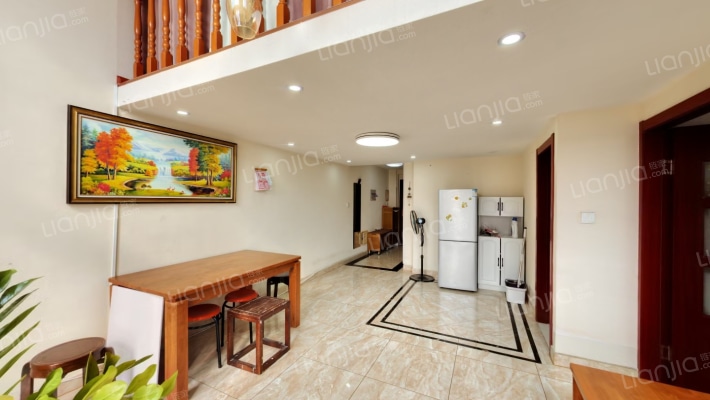 哥伦大厦二手房实景图