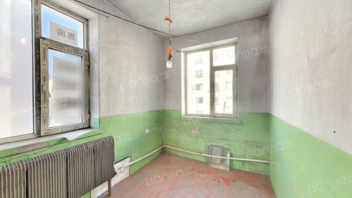 和龙小区二手房实景图