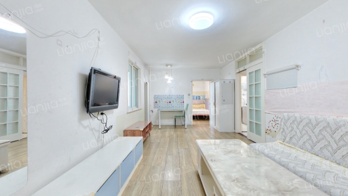 时尚街区西区二手房实景图