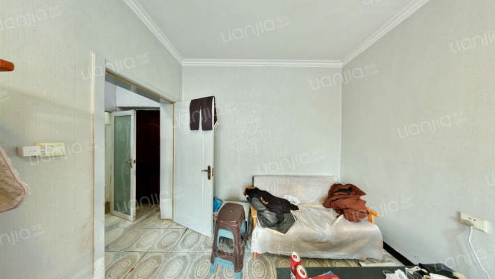 威远集团宿舍二手房实景图