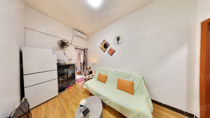 御秀名门二手房实景图