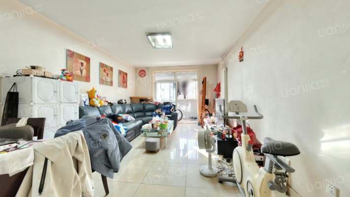 站前巴黎二手房实景图