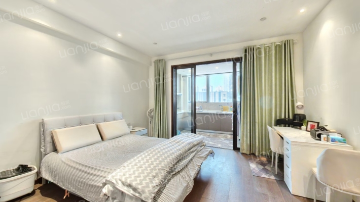 升龙汇金中心二手房实景图