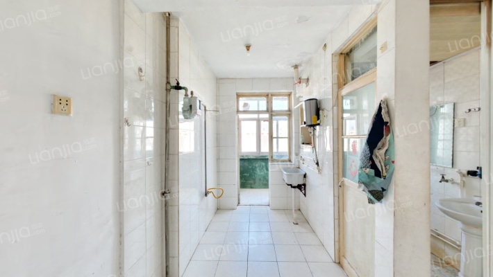 工程里二手房实景图