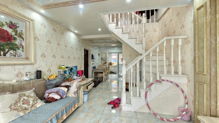 天平驾校二手房实景图