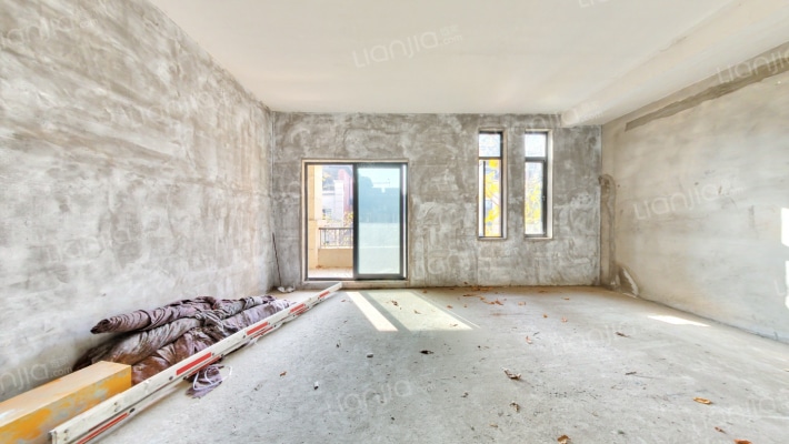 联投花山郡别墅二手房实景图