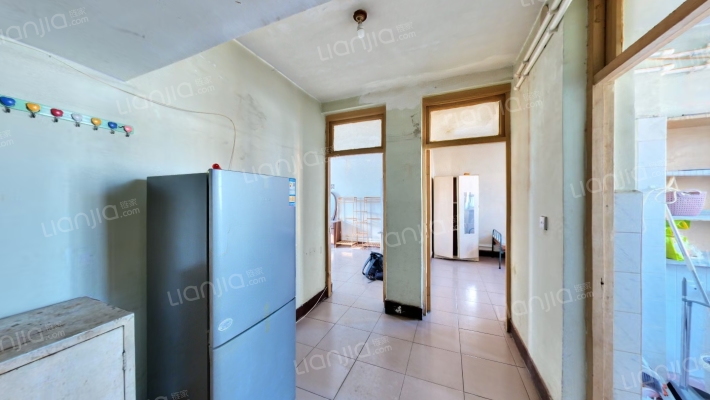 市电信局宿舍二手房实景图