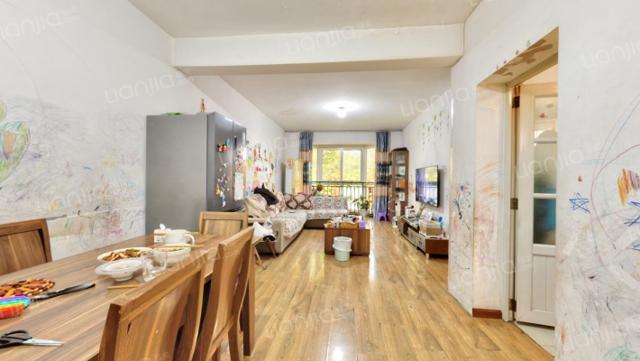 普天小区二手房实景图