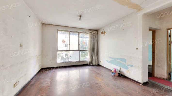 高攀路18号二手房实景图