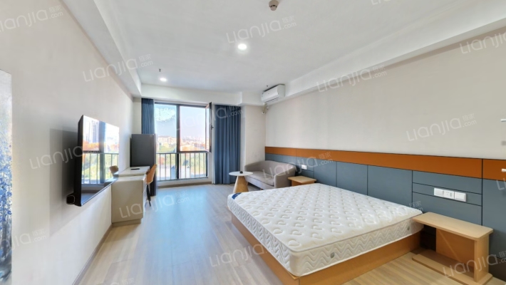 绿地缤纷广场二手房实景图