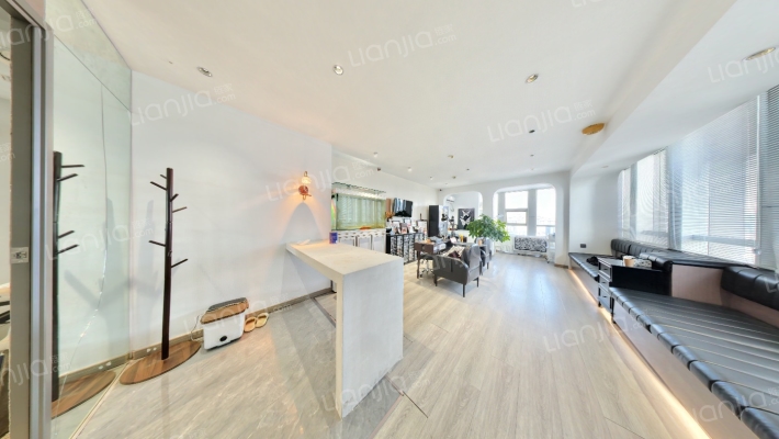 新青年广场二手房实景图