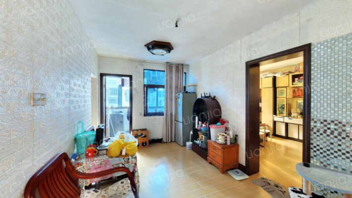 电视机厂南苑小区二手房实景图