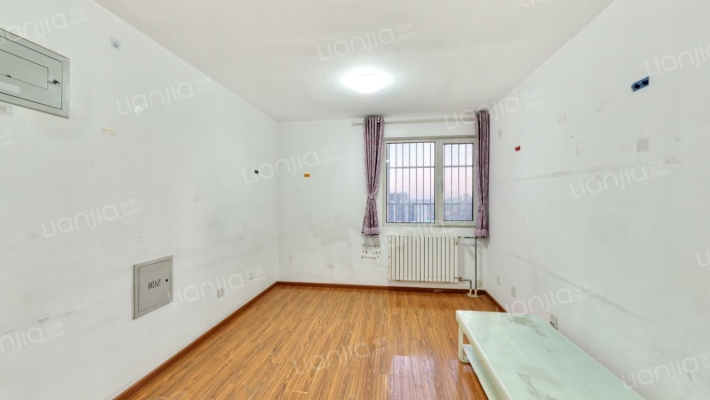 清源佳园二手房实景图