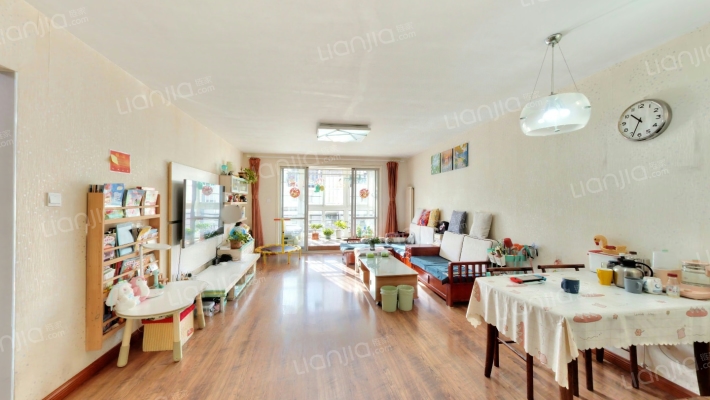 龙锦苑一区二手房实景图