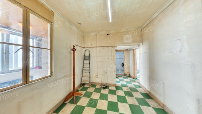 新安中里二手房实景图