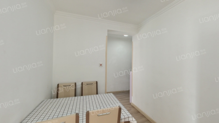 泰安胡同北楼二手房实景图