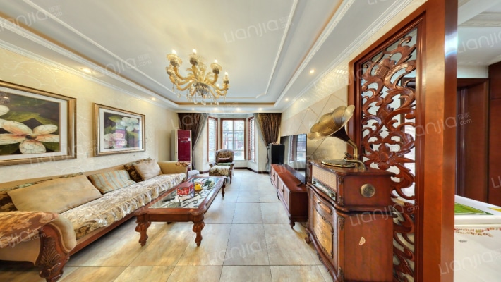 普罗旺世香榭丽舍二手房实景图