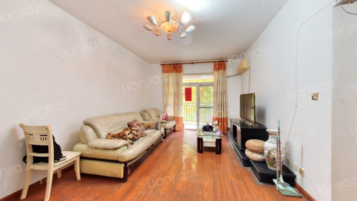 彩虹花园二手房实景图