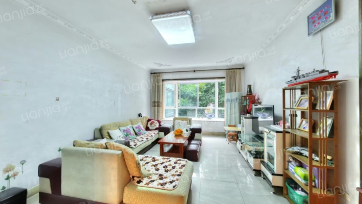 园丁路二手房实景图