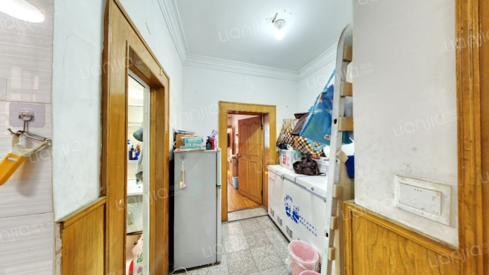 西街头小区二手房实景图