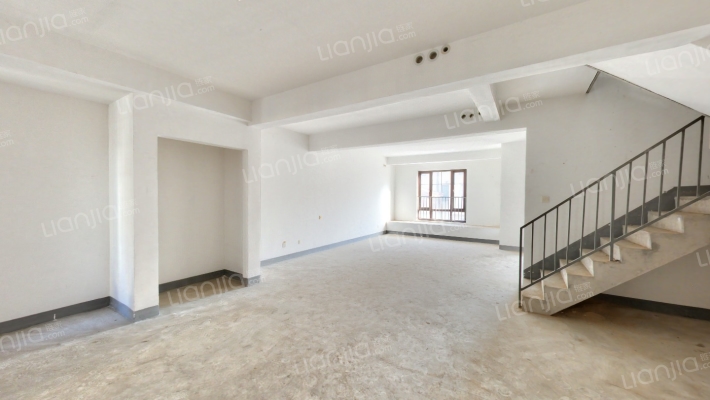 龙湖滟澜香颂二手房实景图