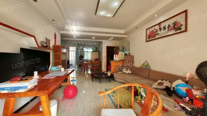 山水华庭二手房实景图