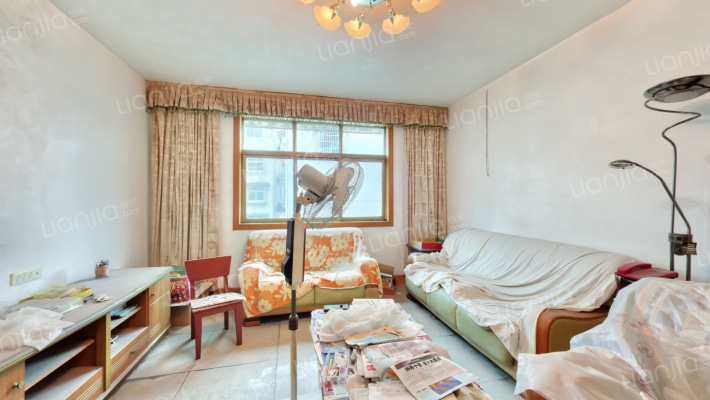 兴贵路213号二手房实景图