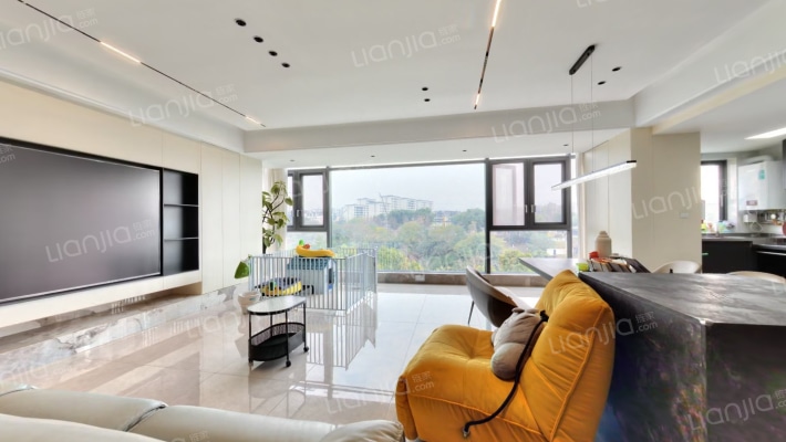 曲水风和云起二手房实景图