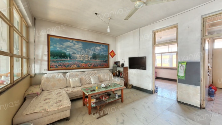 峰山路2417二手房实景图