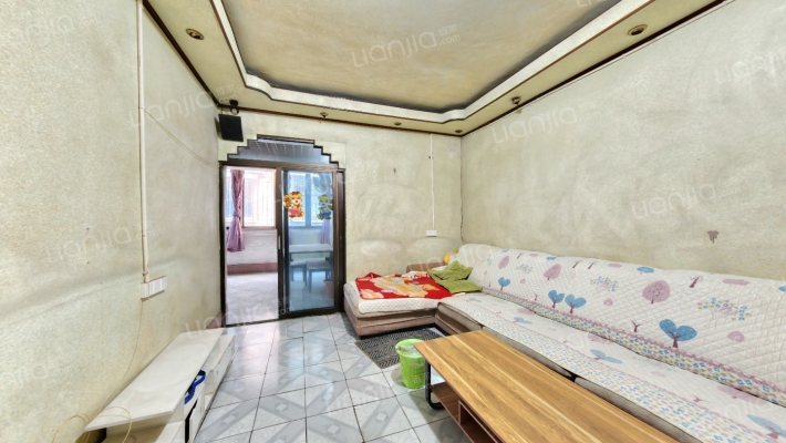 石化宾馆二手房实景图