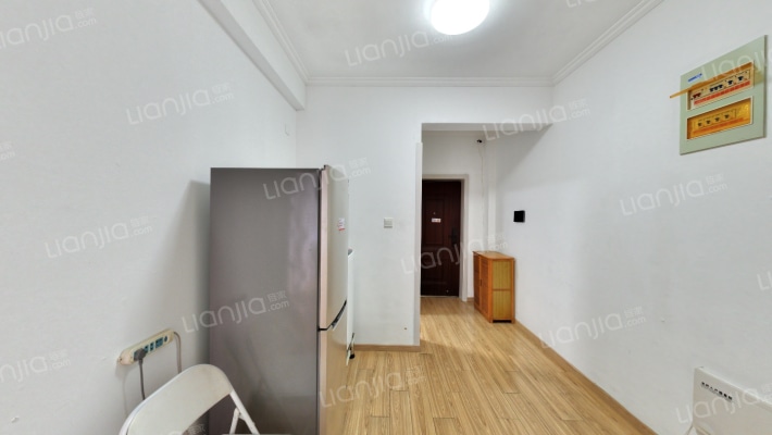 钟鼎名悦广场二手房实景图