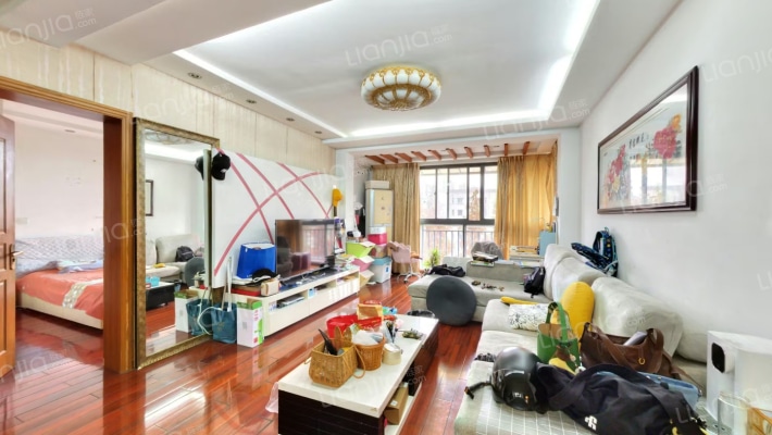 枫泾新村四区二手房实景图