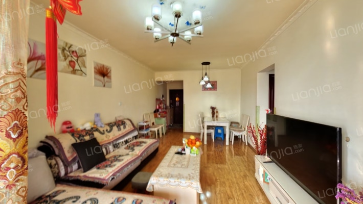 公园峰景二手房实景图