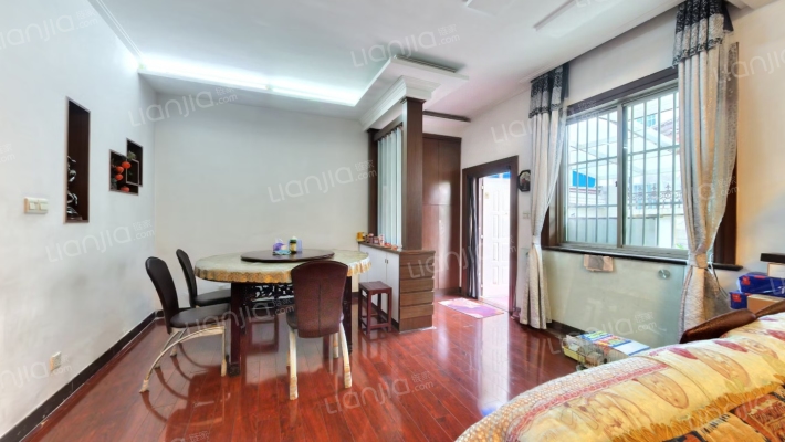 虹兴小区二手房实景图