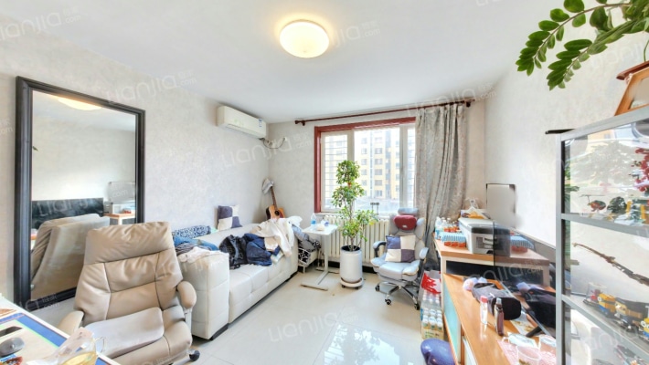 金驹家园F区二手房实景图