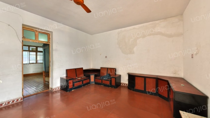 塔子桥路11号二手房实景图