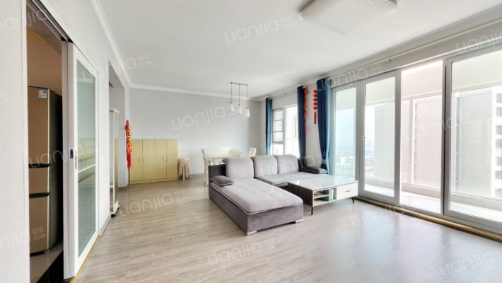 保利国宾首府二手房实景图