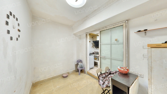 宏盛大厦二手房实景图