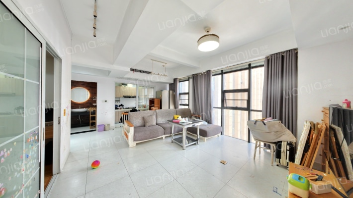 万坤图财富广场二手房实景图