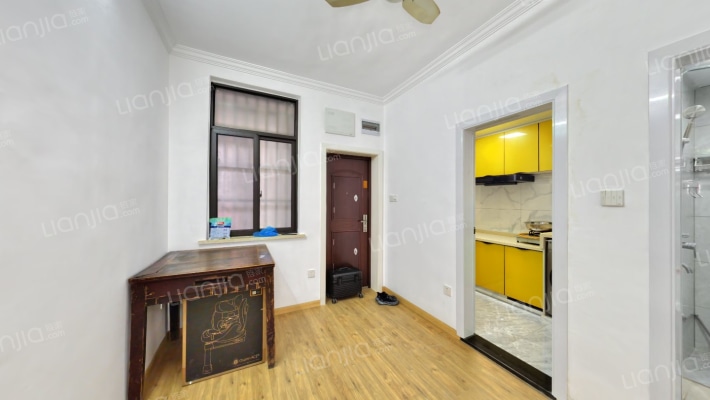 巡回街132号二手房实景图