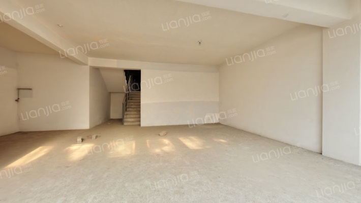 香山湖一号二手房实景图