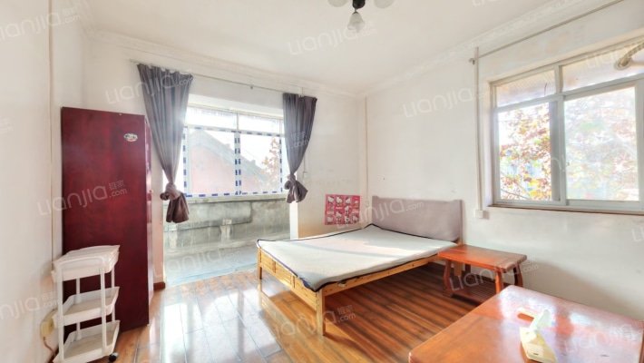 培华东路15号院二手房实景图