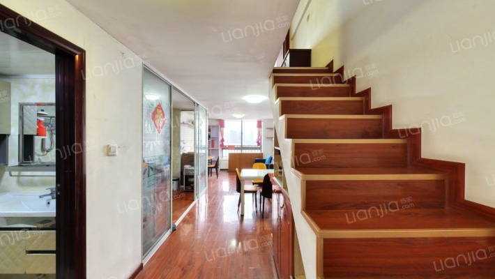 紫晶龙华广场二手房实景图