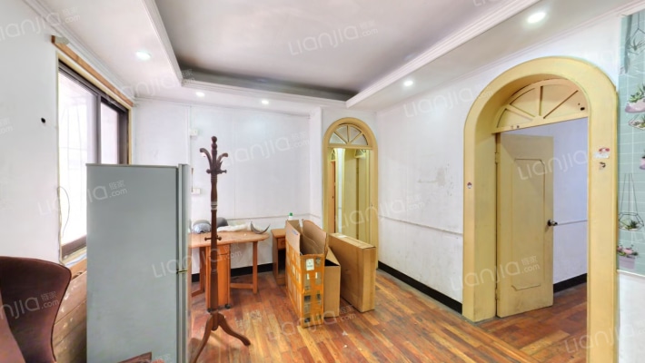 纺织品公司宿舍二手房实景图