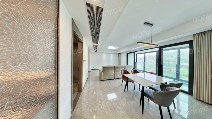 绿城春月锦庐二手房实景图