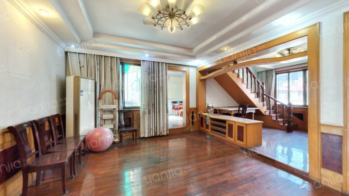 发展公寓二手房实景图